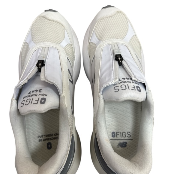 New Balance x Figs White and Gray Sneakers - Picture 4 of 5